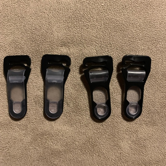 Slip on Garter Clips Black (One Set Of 4) - Picture 2 of 4